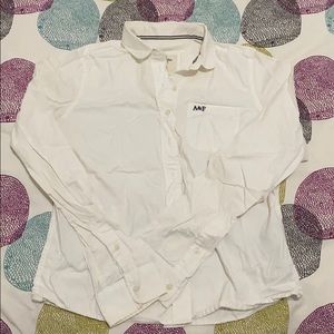 A&F white shirt
